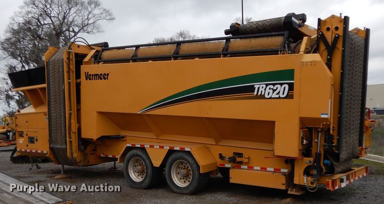 image for item DH2355 2015 Vermeer TR620 trommel screen