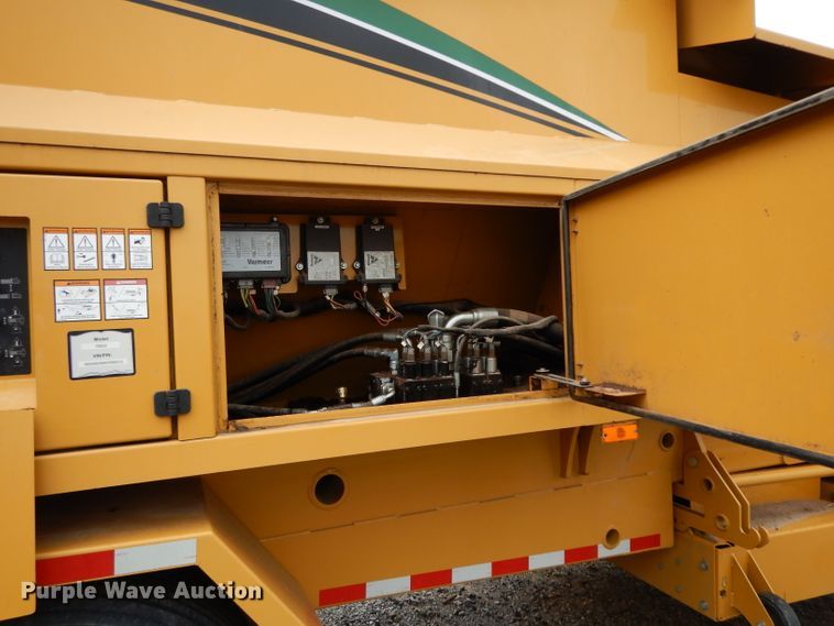 image for item DH2355 2015 Vermeer TR620 trommel screen