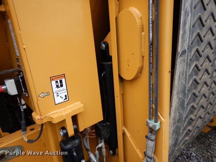 image for item DH2355 2015 Vermeer TR620 trommel screen