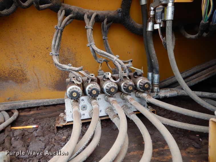 image for item DH2355 2015 Vermeer TR620 trommel screen