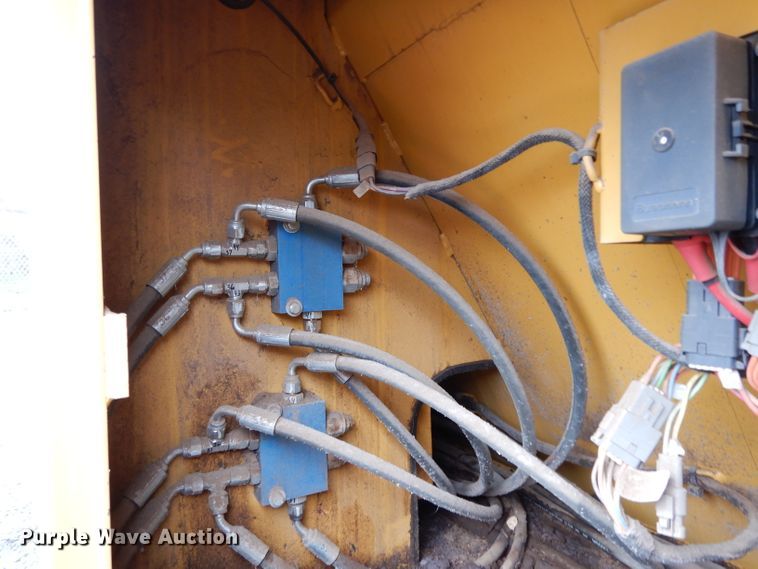 image for item DH2355 2015 Vermeer TR620 trommel screen