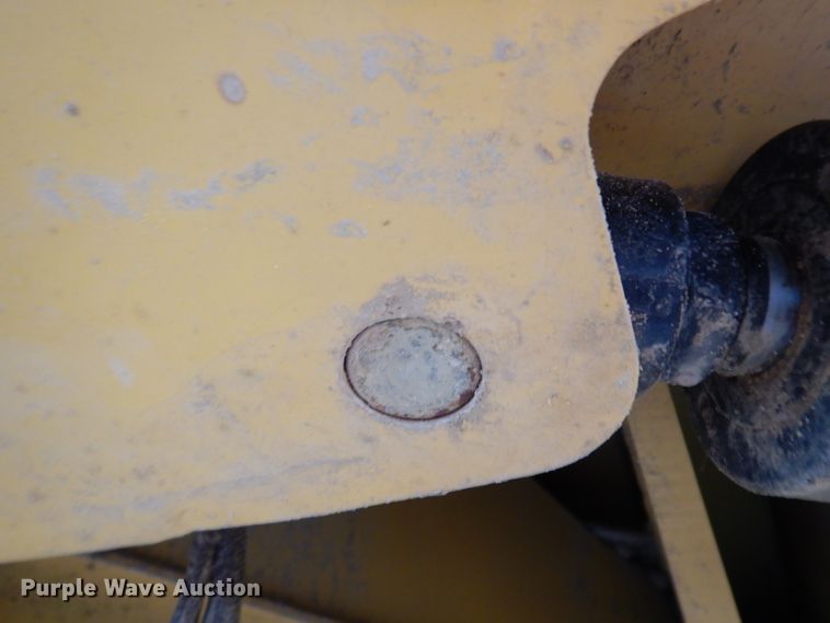 image for item DH2355 2015 Vermeer TR620 trommel screen