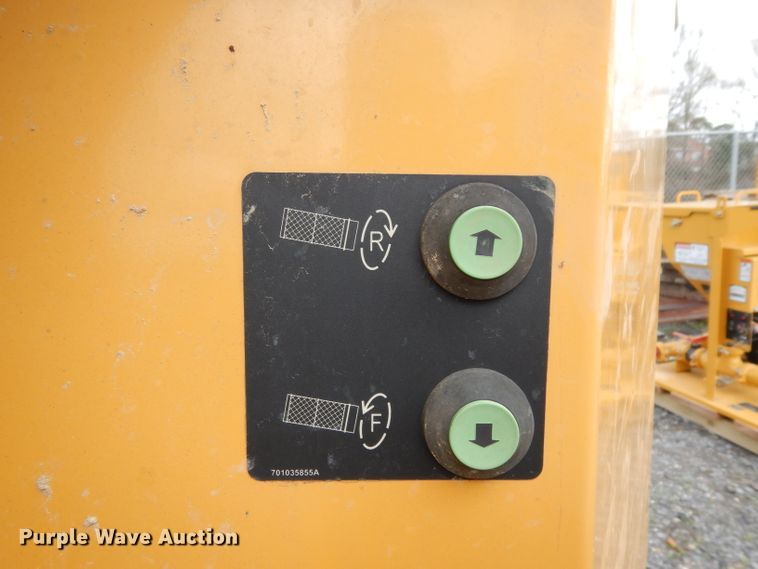 image for item DH2355 2015 Vermeer TR620 trommel screen