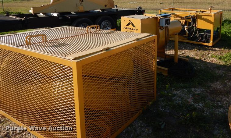 image for item DH2356 Air lift separator with hydraulic power pack