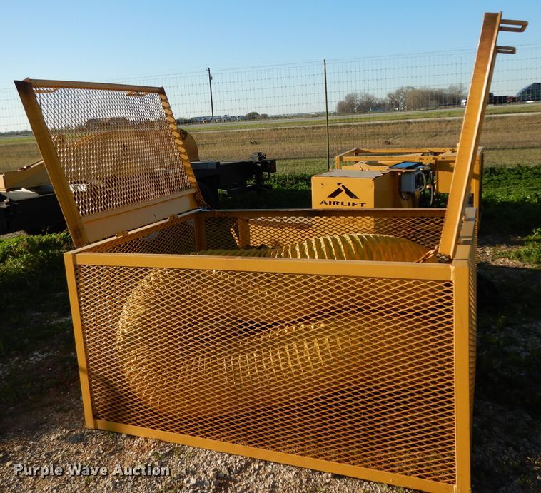 image for item DH2356 Air lift separator with hydraulic power pack