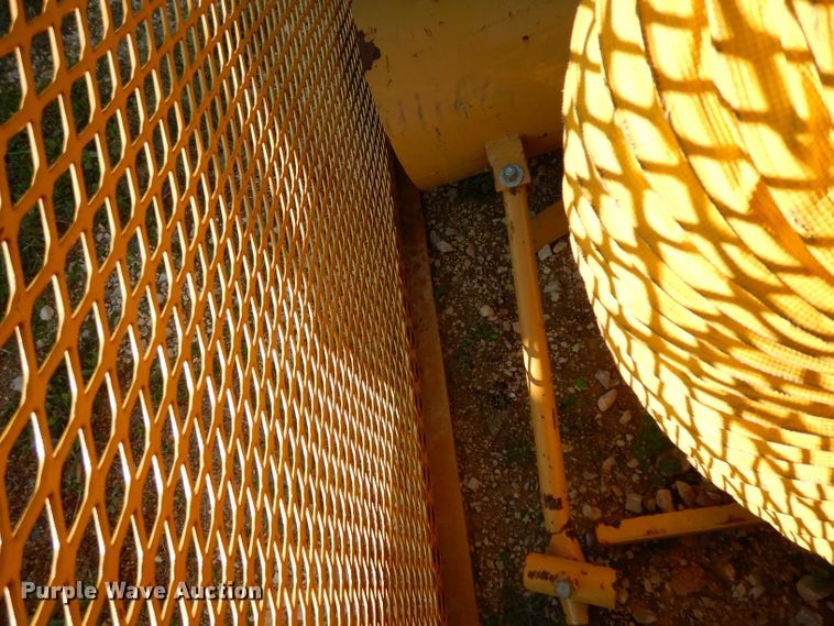 image for item DH2356 Air lift separator with hydraulic power pack