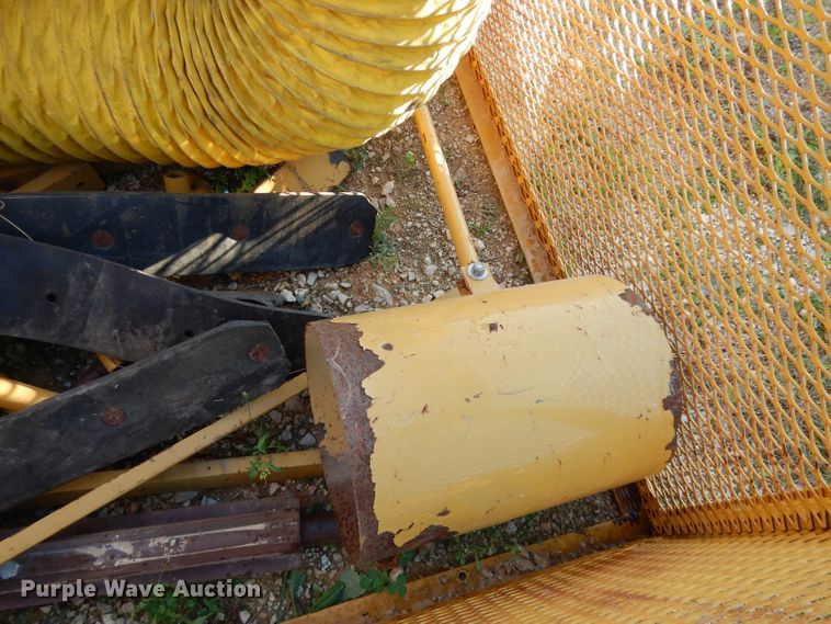 image for item DH2356 Air lift separator with hydraulic power pack