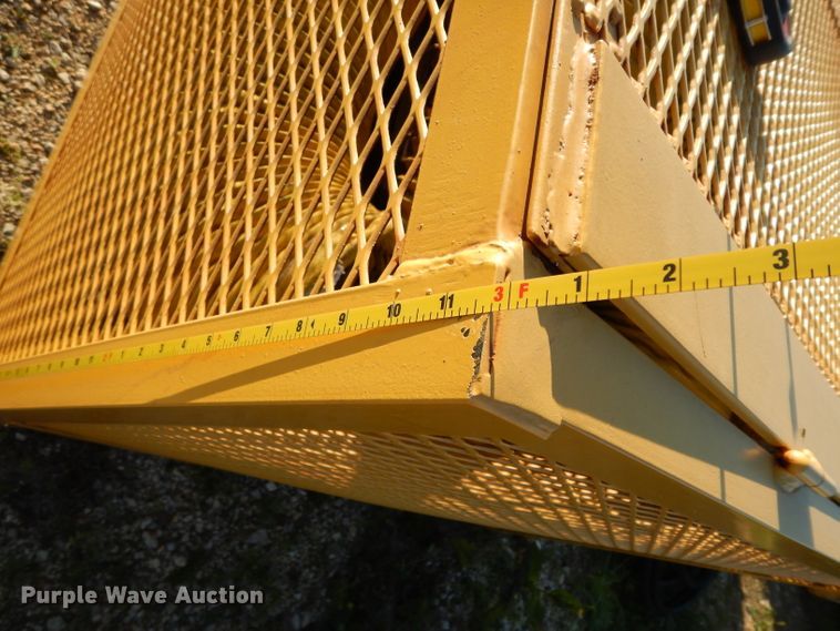 image for item DH2356 Air lift separator with hydraulic power pack