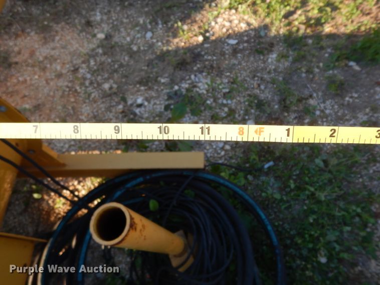 image for item DH2356 Air lift separator with hydraulic power pack