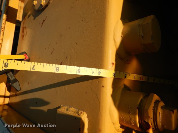 image for item DH2356 Air lift separator with hydraulic power pack