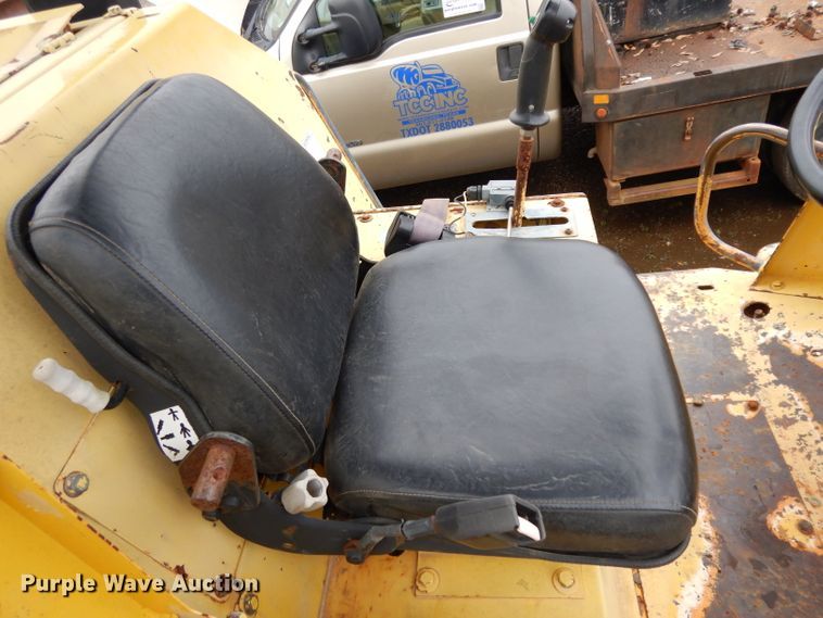 image for item DH2365 Sakai SV510TF single drum roller