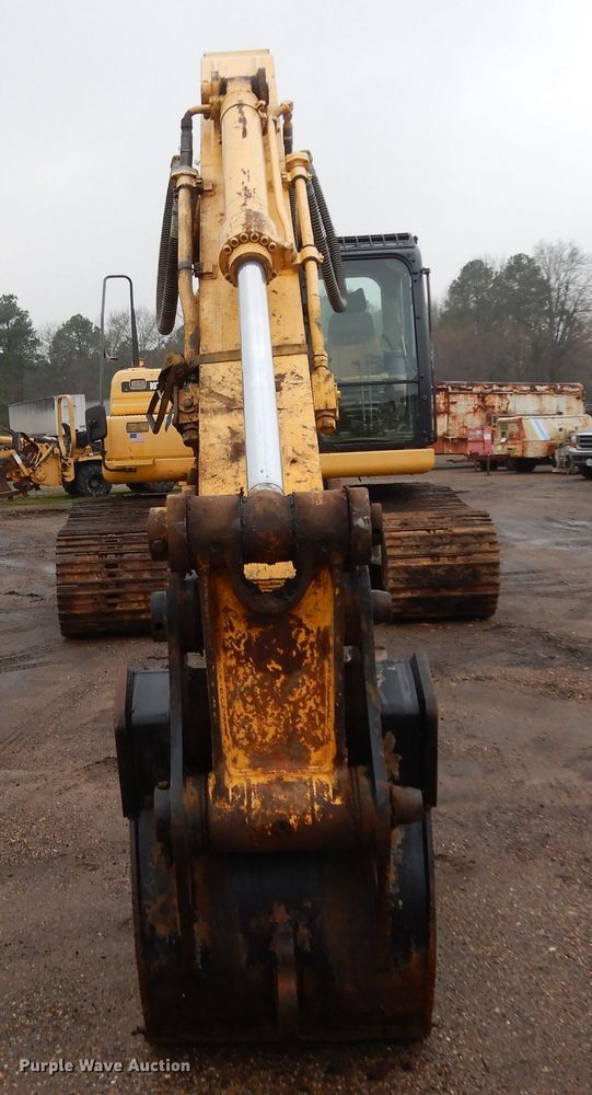 image for item DH2372 Kobelco SK210-8E excavator