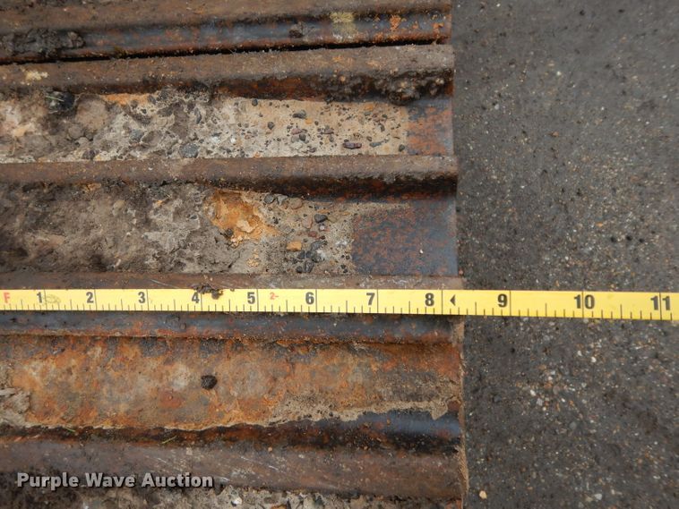 image for item DH2372 Kobelco SK210-8E excavator