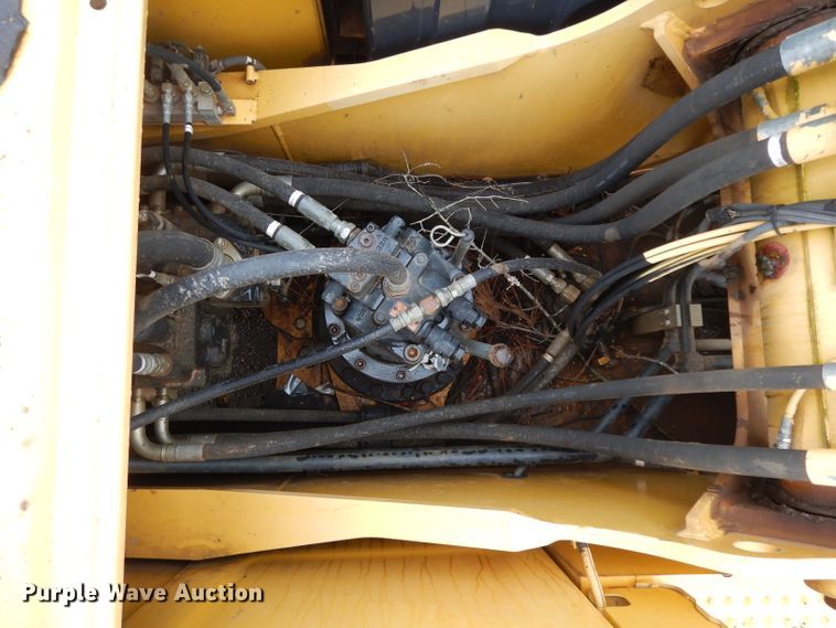 image for item DH2372 Kobelco SK210-8E excavator