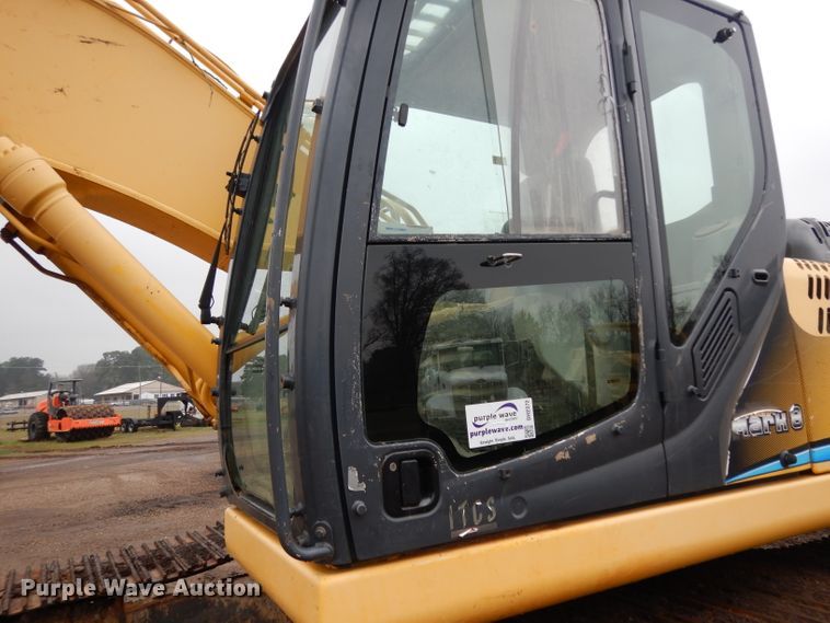 image for item DH2372 Kobelco SK210-8E excavator