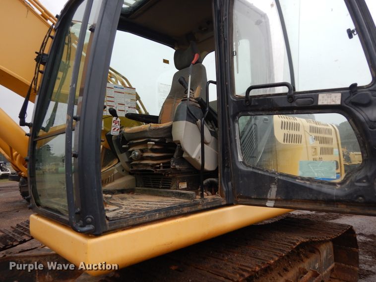 image for item DH2372 Kobelco SK210-8E excavator
