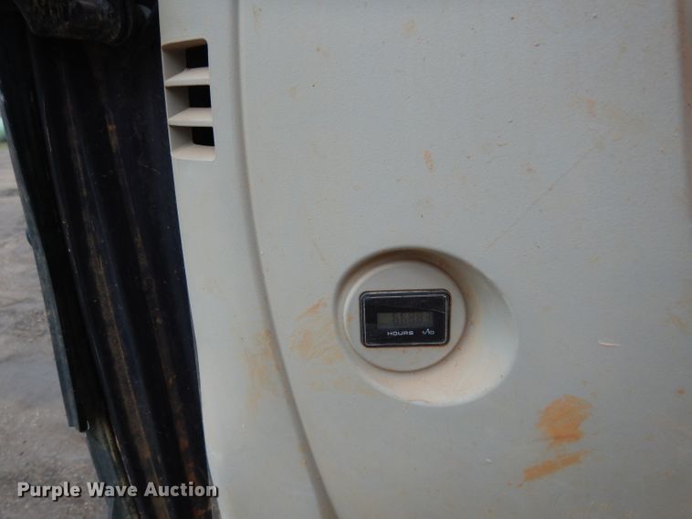 image for item DH2372 Kobelco SK210-8E excavator