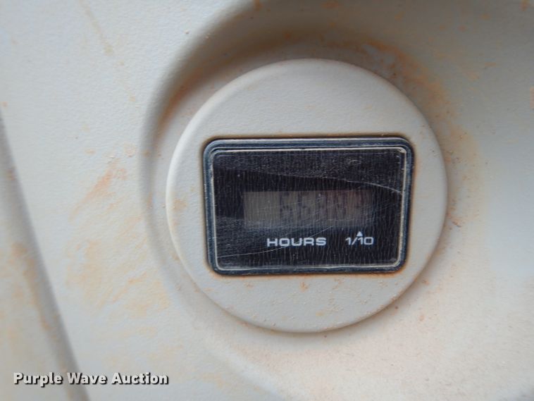 image for item DH2372 Kobelco SK210-8E excavator