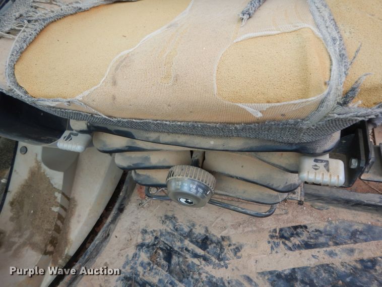 image for item DH2372 Kobelco SK210-8E excavator