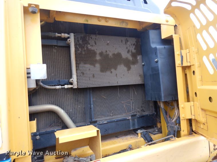 image for item DH2372 Kobelco SK210-8E excavator