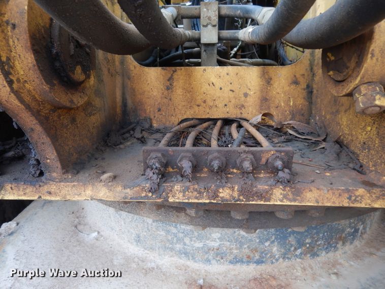 image for item DH2372 Kobelco SK210-8E excavator