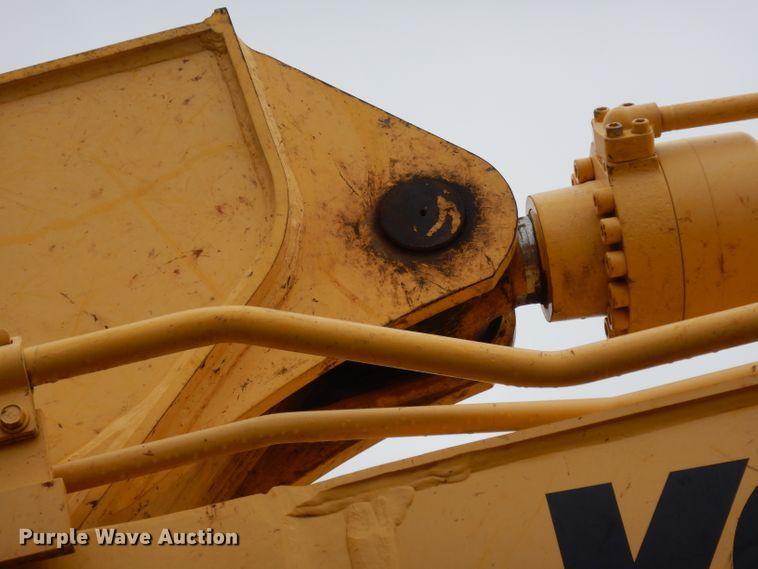 image for item DH2372 Kobelco SK210-8E excavator