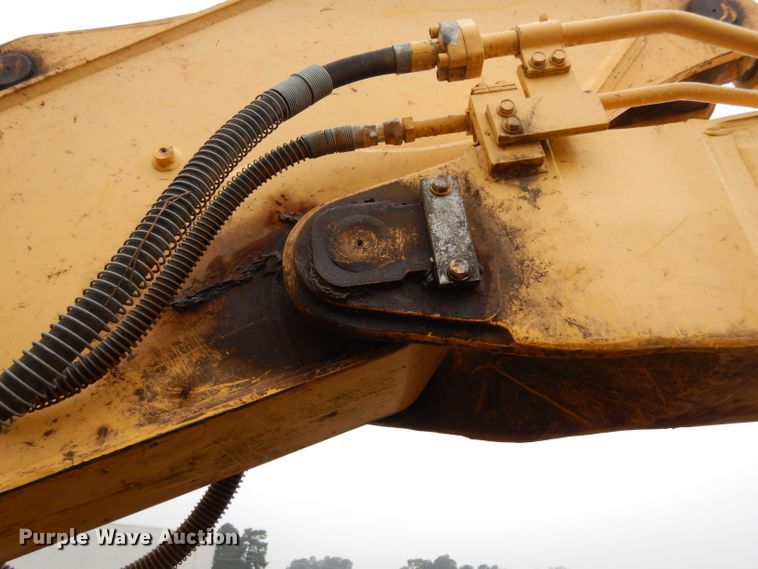 image for item DH2372 Kobelco SK210-8E excavator