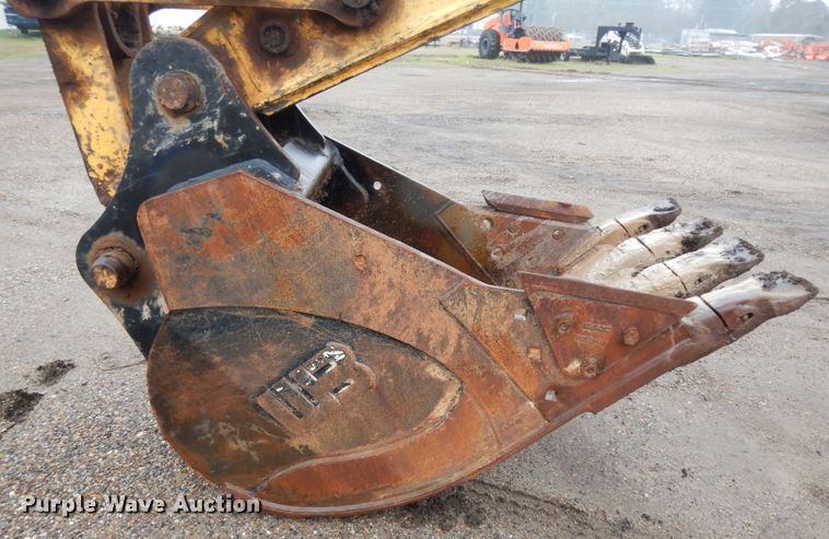 image for item DH2372 Kobelco SK210-8E excavator