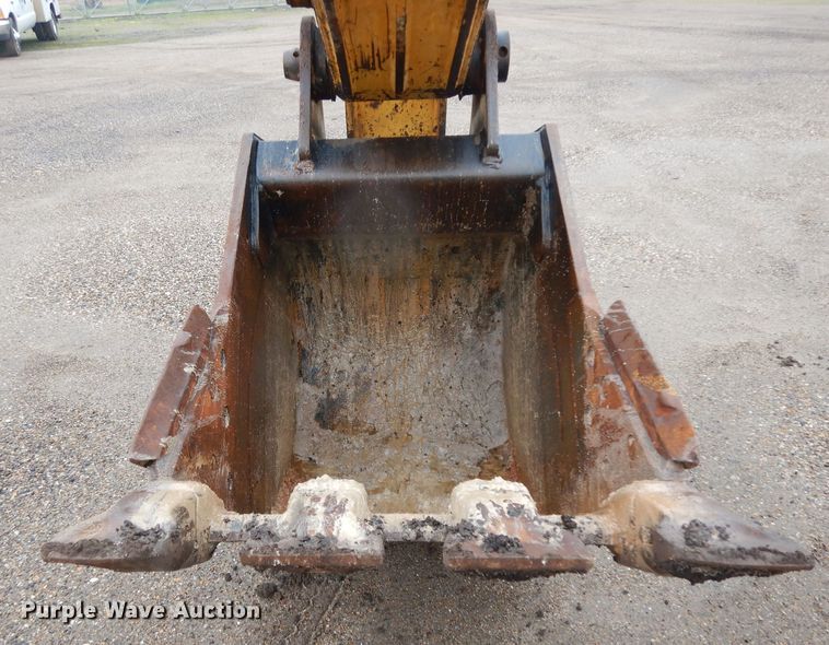 image for item DH2372 Kobelco SK210-8E excavator