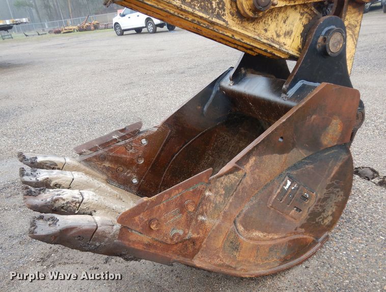 image for item DH2372 Kobelco SK210-8E excavator