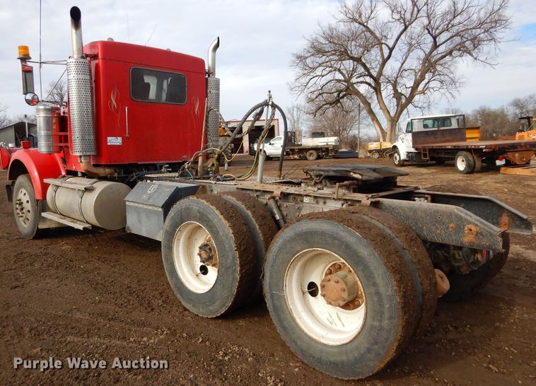 image for item DH4339 2002 Kenworth W900 semi truck