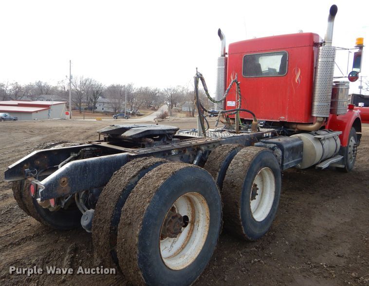 image for item DH4339 2002 Kenworth W900 semi truck