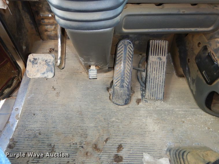 image for item DH4339 2002 Kenworth W900 semi truck