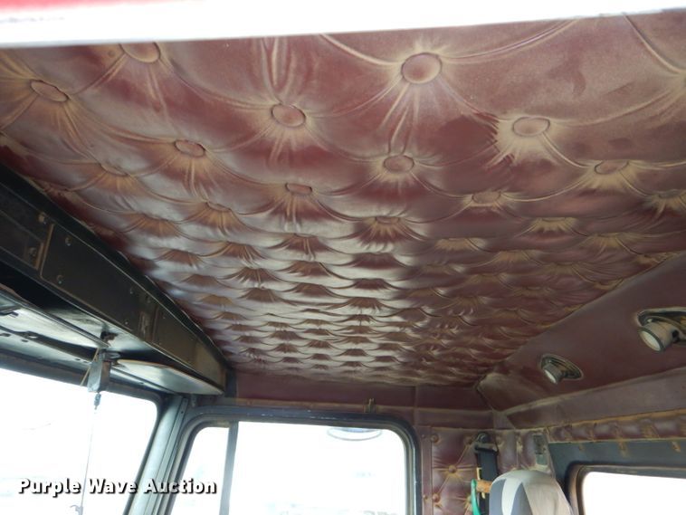 image for item DH4339 2002 Kenworth W900 semi truck