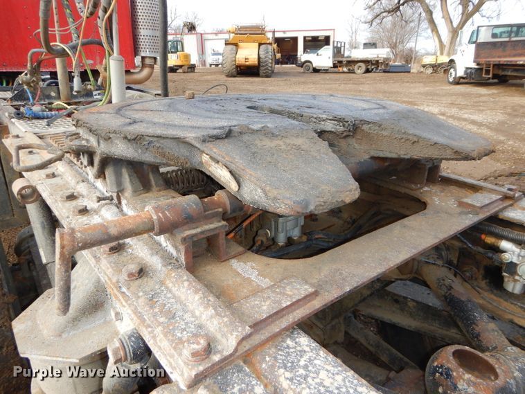 image for item DH4339 2002 Kenworth W900 semi truck