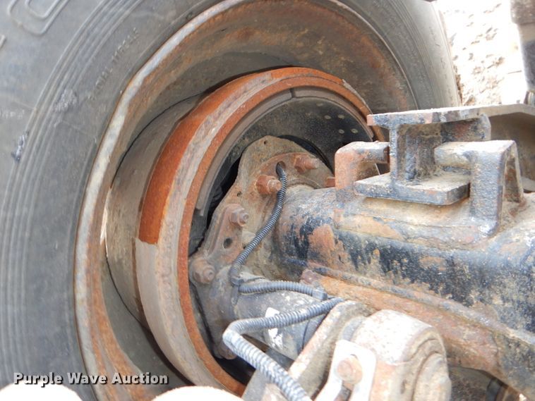 image for item DH4339 2002 Kenworth W900 semi truck