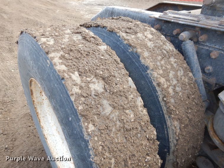 image for item DH4339 2002 Kenworth W900 semi truck