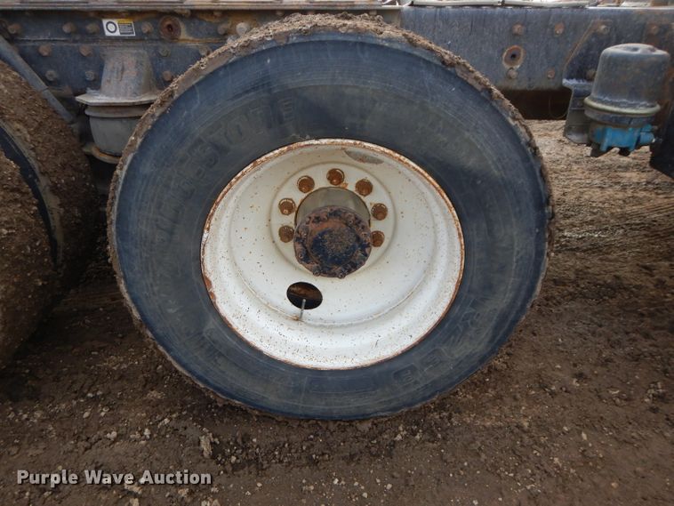 image for item DH4339 2002 Kenworth W900 semi truck