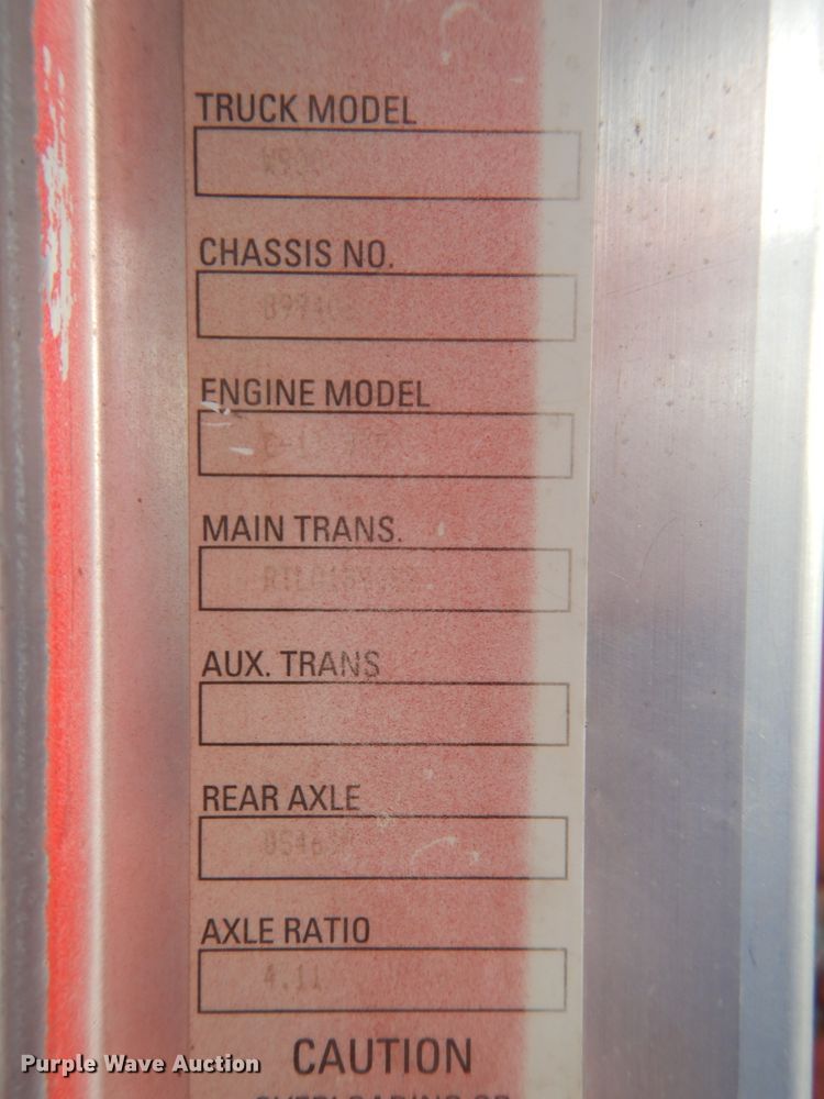 image for item DH4339 2002 Kenworth W900 semi truck