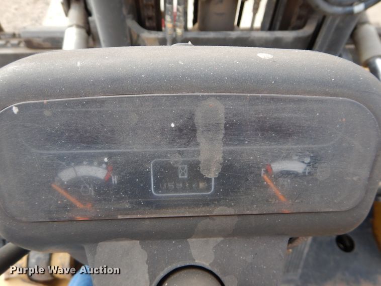 image for item DH4352 1999 Caterpillar GP50 forklift