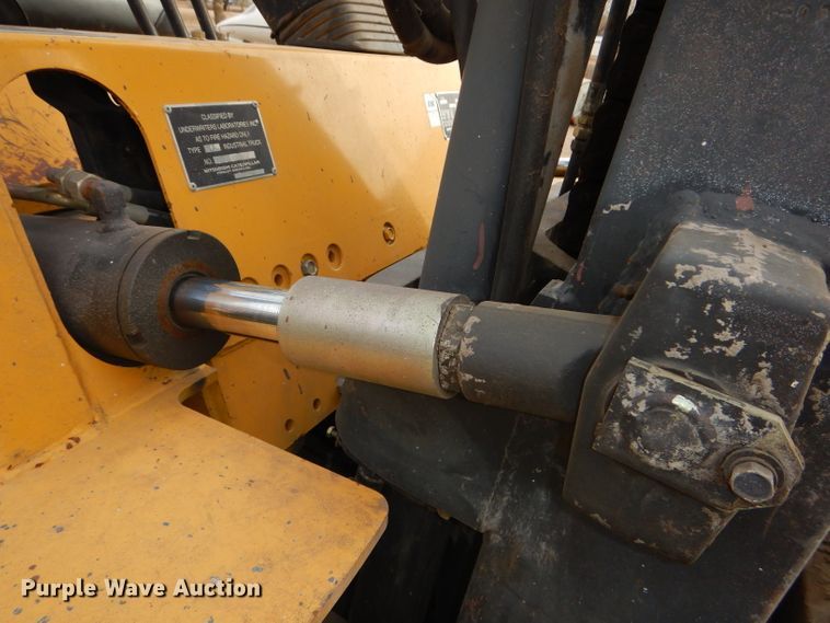 image for item DH4352 1999 Caterpillar GP50 forklift