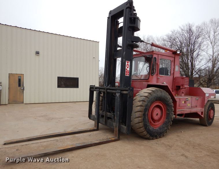 image for item DH4361 1983 Taylor TYB-250M forklift