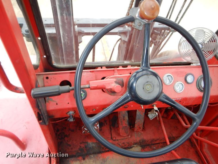 image for item DH4361 1983 Taylor TYB-250M forklift