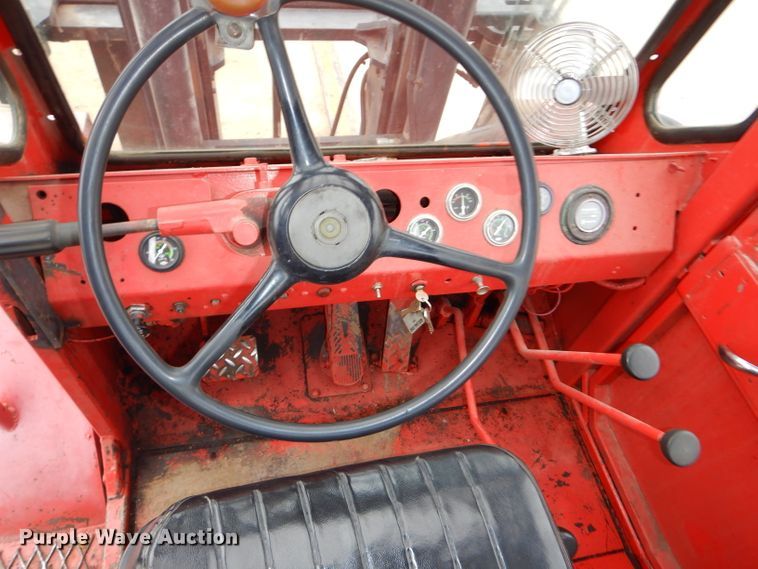 image for item DH4361 1983 Taylor TYB-250M forklift