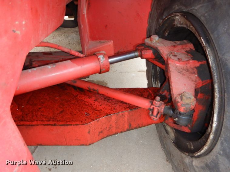 image for item DH4361 1983 Taylor TYB-250M forklift