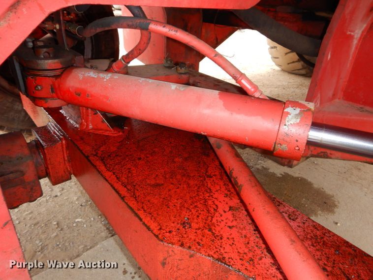 image for item DH4361 1983 Taylor TYB-250M forklift