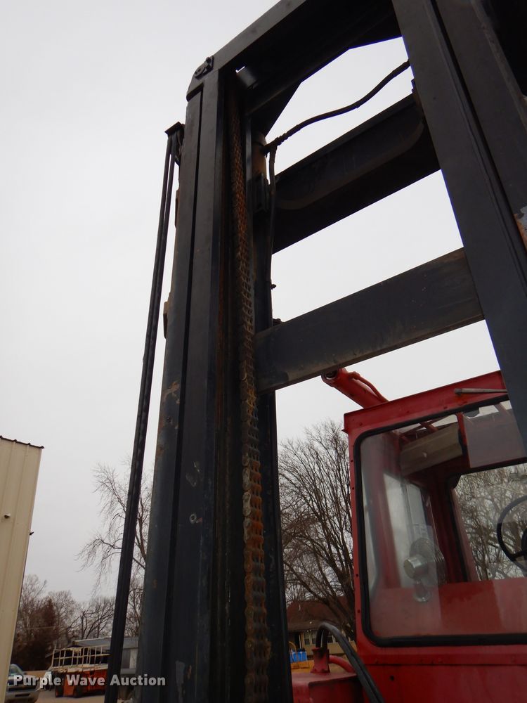 image for item DH4361 1983 Taylor TYB-250M forklift