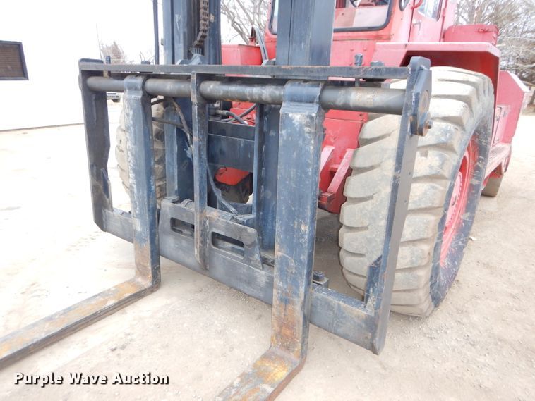 image for item DH4361 1983 Taylor TYB-250M forklift