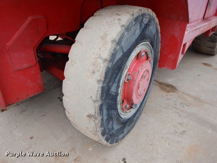 image for item DH4361 1983 Taylor TYB-250M forklift