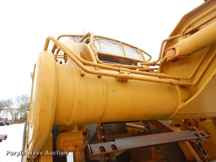 image for item DH4363 Caterpillar 615C elevating scraper